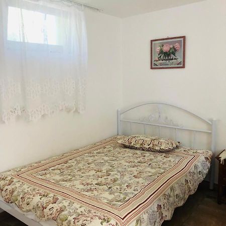Студия С Двориком В Отраде Odesa Exterior foto